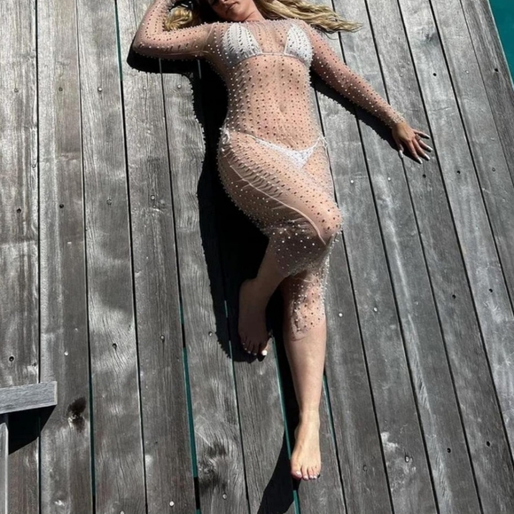 Dress - Picture 6 of 11